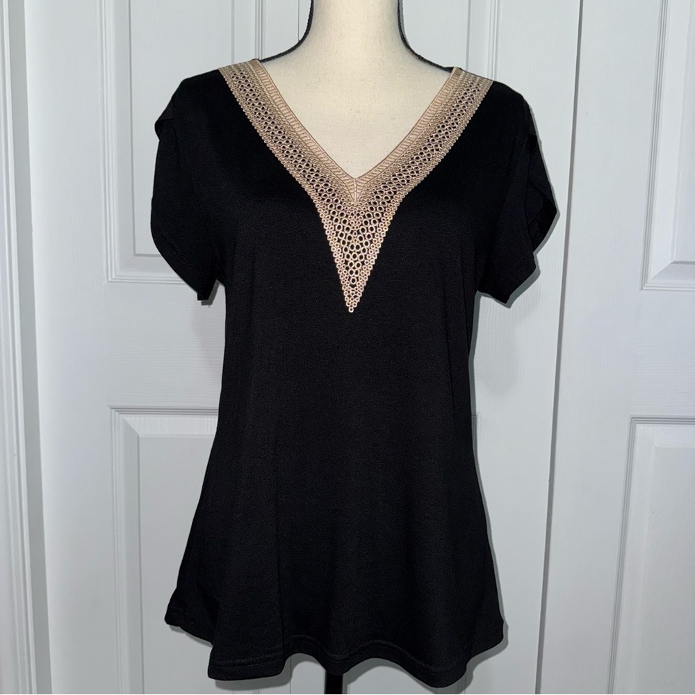Elegant Black‎ V-Neck Women's Top Crochet detail Cross over short sleeves size M